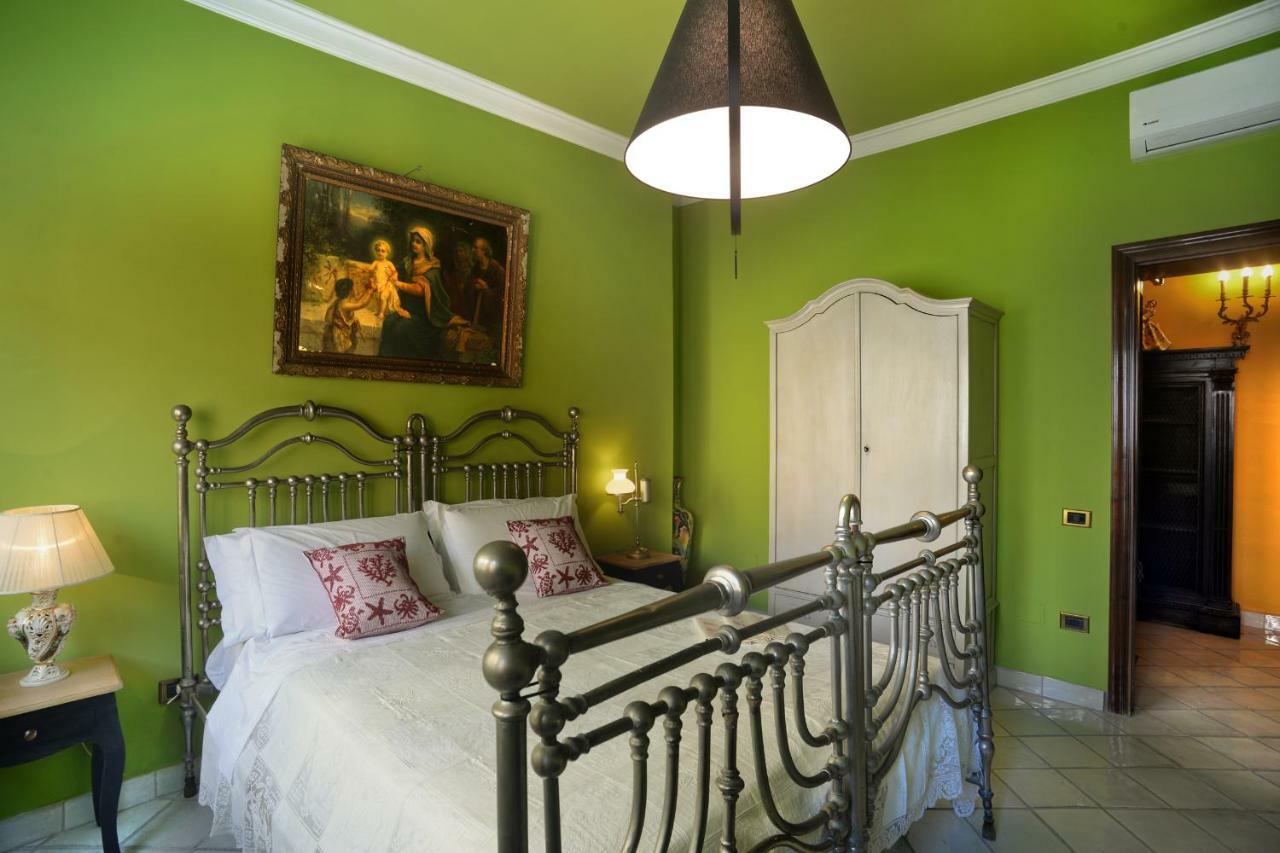 Donna Filomena Casa Vacanza Di Charme ซาแลร์โน ภายนอก รูปภาพ